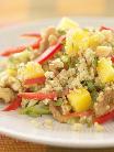Quinoa-Salat mit Mangos und Waln�ssen