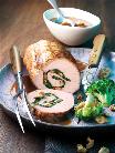 Gef�llter Putenrollbraten mit Waln�ssen