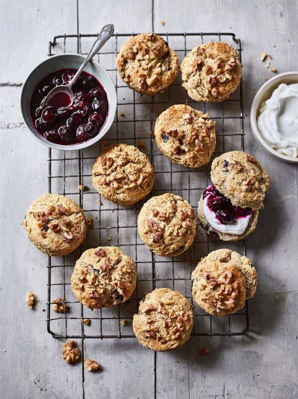 Walnuss-Blaubeer-Scones