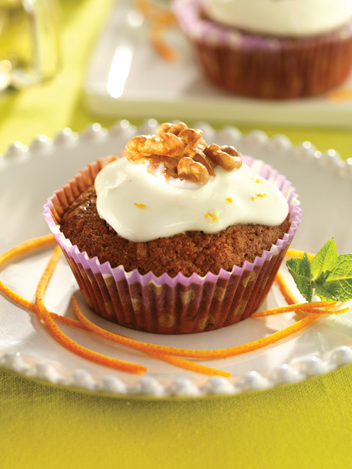 Walnuss-Karotten-Muffins mit Orangen-Glasur