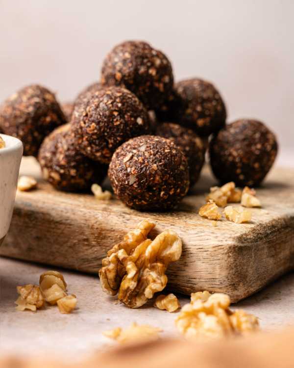 Einfache Walnut Energy Balls