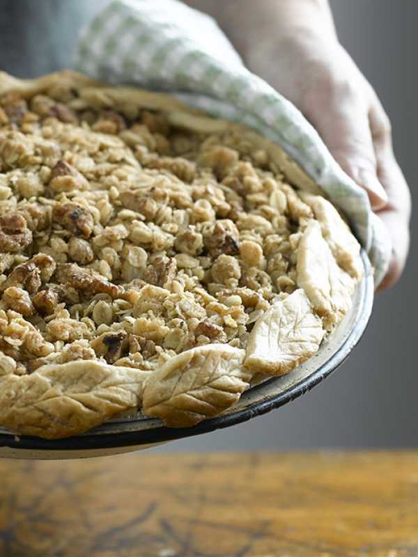 Apfelkuchen mit Walnuss-Streuseln