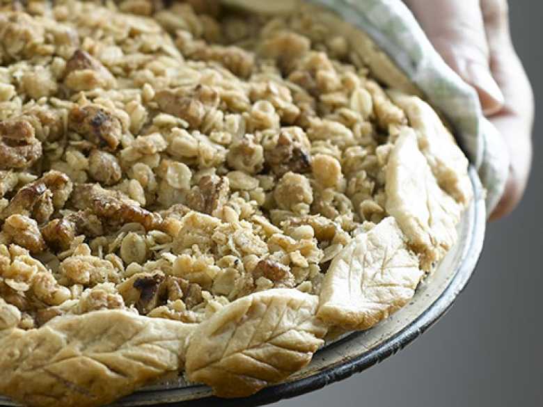 Apfelkuchen mit Walnuss-Streuseln