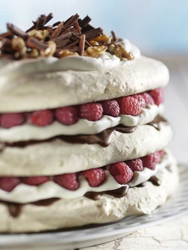 Baiser-Walnuss-Torte