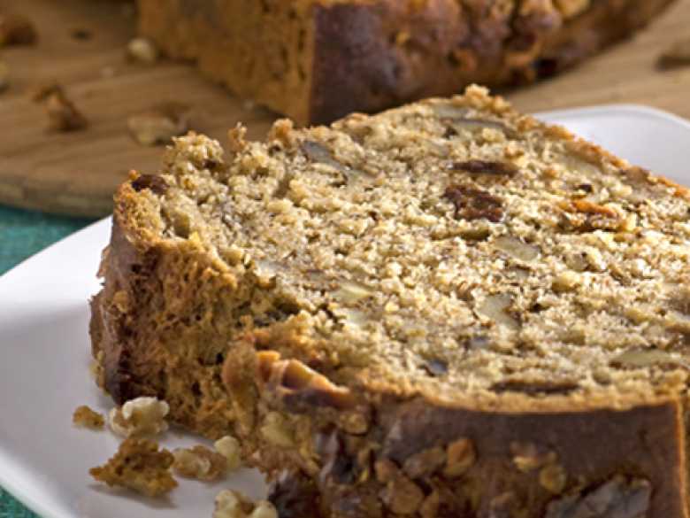 Bananenbrot mit Rosinen und Walnüssen