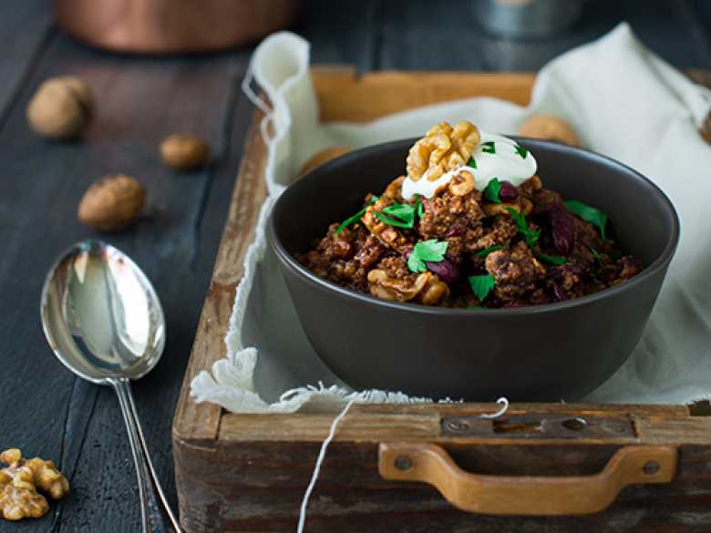 Chili con Carne mit Espresso und Walnüssen