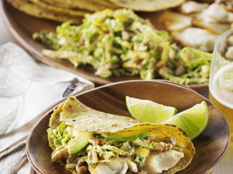 Fisch-Tacos mit Walnuss-Krautsalat