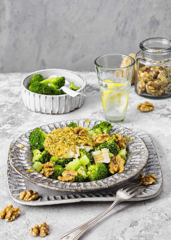 Seelachs mit Walnusskruste und Brokkoli