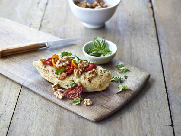 Geröstetes Tomaten-Walnuss-Hühnchen