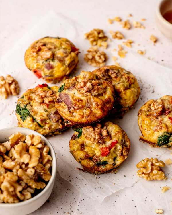 Mini Frittatas mit Walnüssen & Spinat