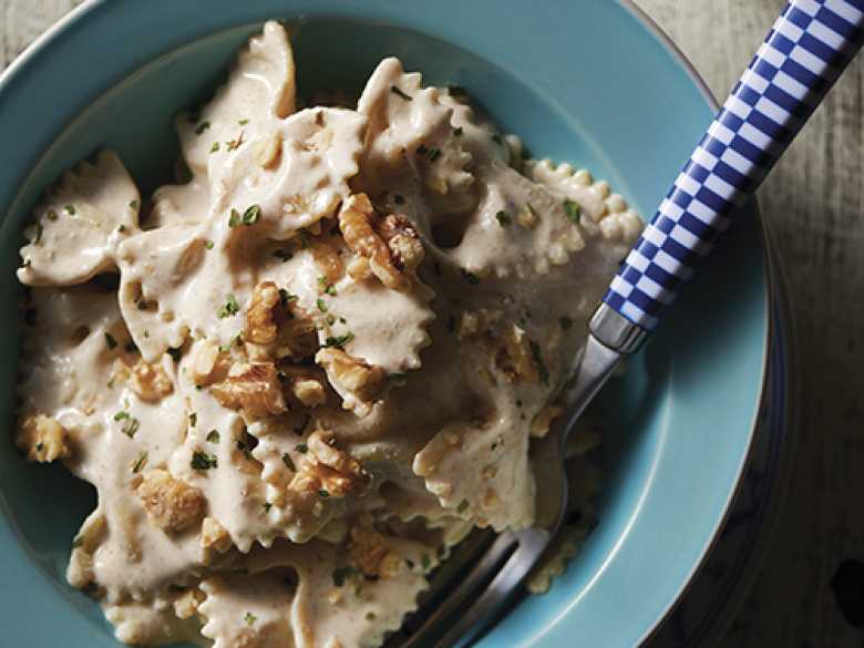 Pasta mit Walnuss-Soße