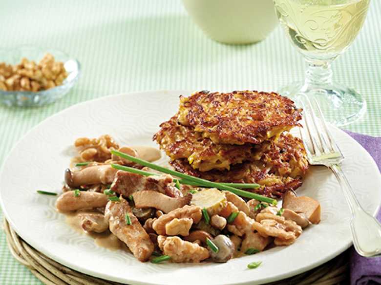 Pilzrahm-Nuss-Geschnetzeltes zu Kartoffel-Walnuss-Rösti