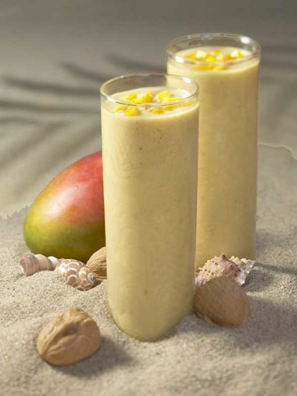 Tropischer Walnuss-Smoothie