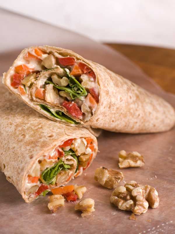 Vegetarische Hummus-Wraps