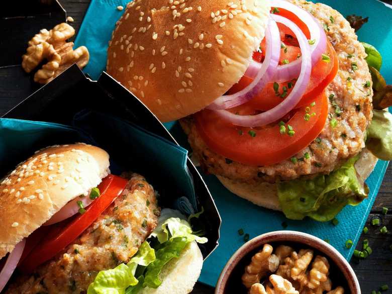 Vegetarische Walnuss-BBQ Miniburger