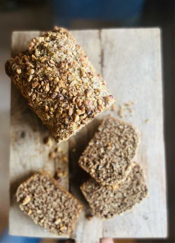 Veganes Kalifornisches Walnuss-Krusten-Brot