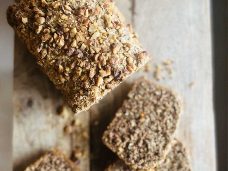 Veganes Kalifornisches Walnuss-Krusten-Brot