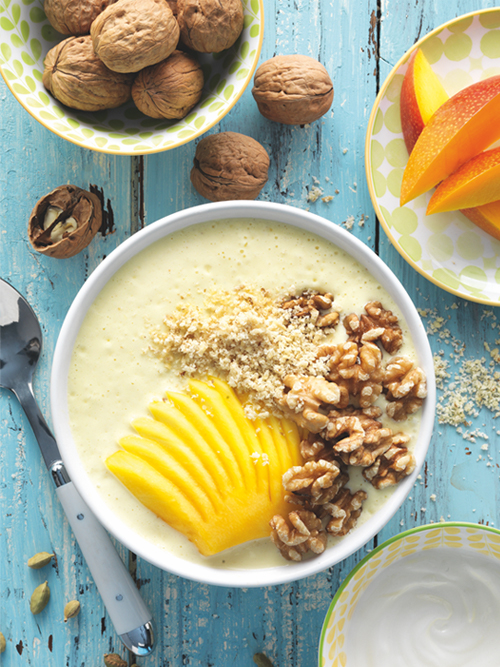 Walnuss Mango Lassi Bowl