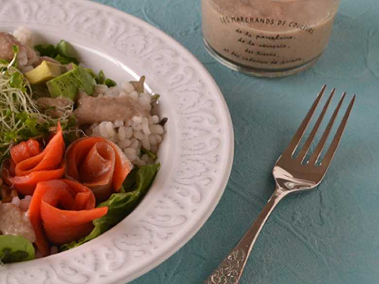 Walnuss-Power-Salat mit Walnuss-Dressing